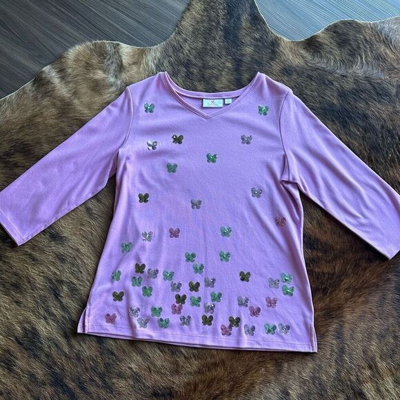 Quacker Factory Pink V-Neck Butterfly Sequin Top - Picture 2 of 5